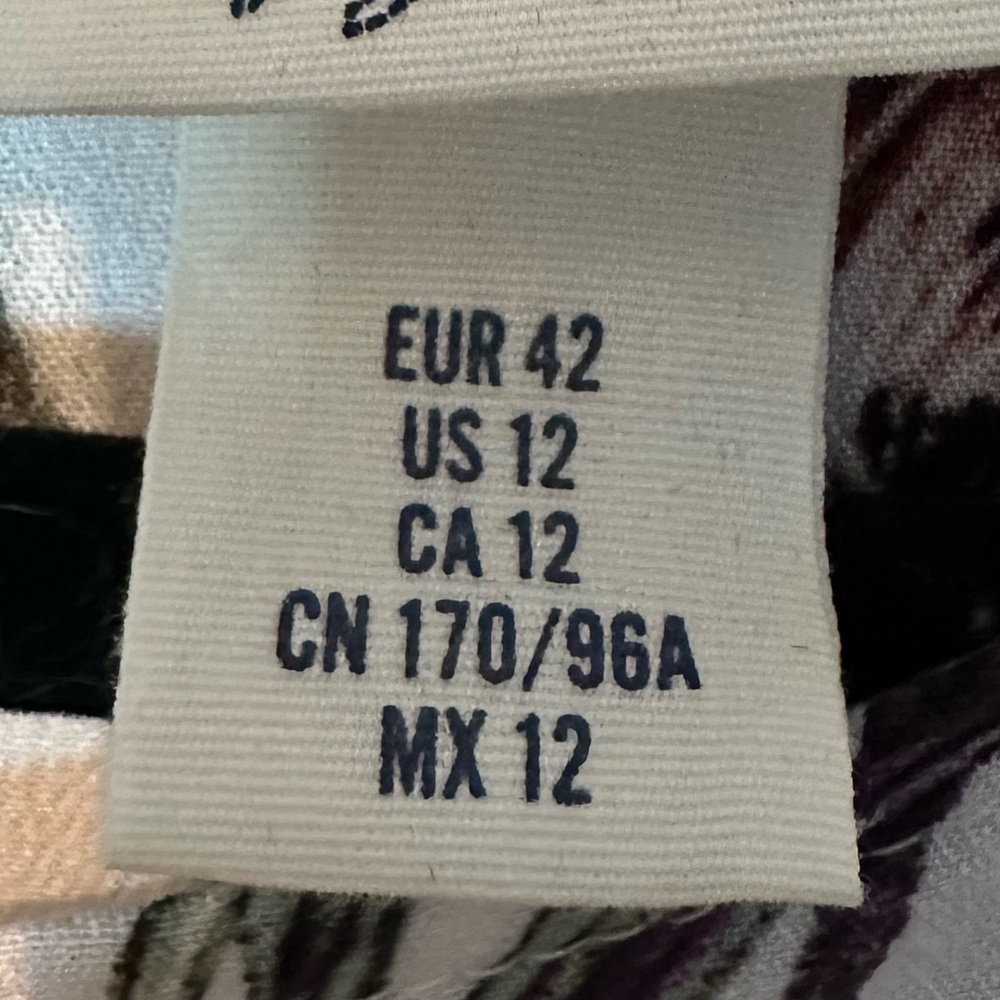 L.O.G.G. Label Of Graded Goods by H&M Long Sleeve White Floral Shift Dre… - Picture 5 of 8